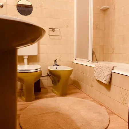 Apartamento Av Brasil - Praia شقة *